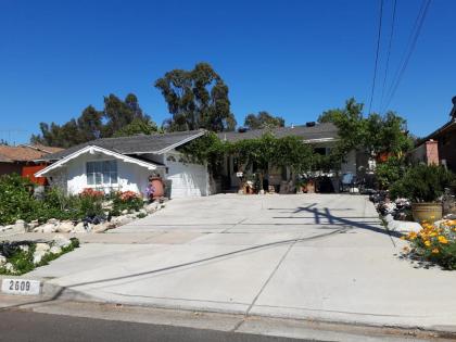 OmG House
