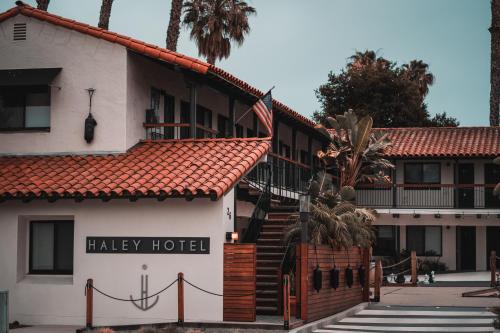 Haley Hotel - main image