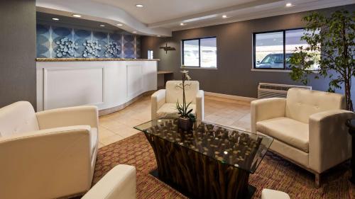 Best Western Inn - main image