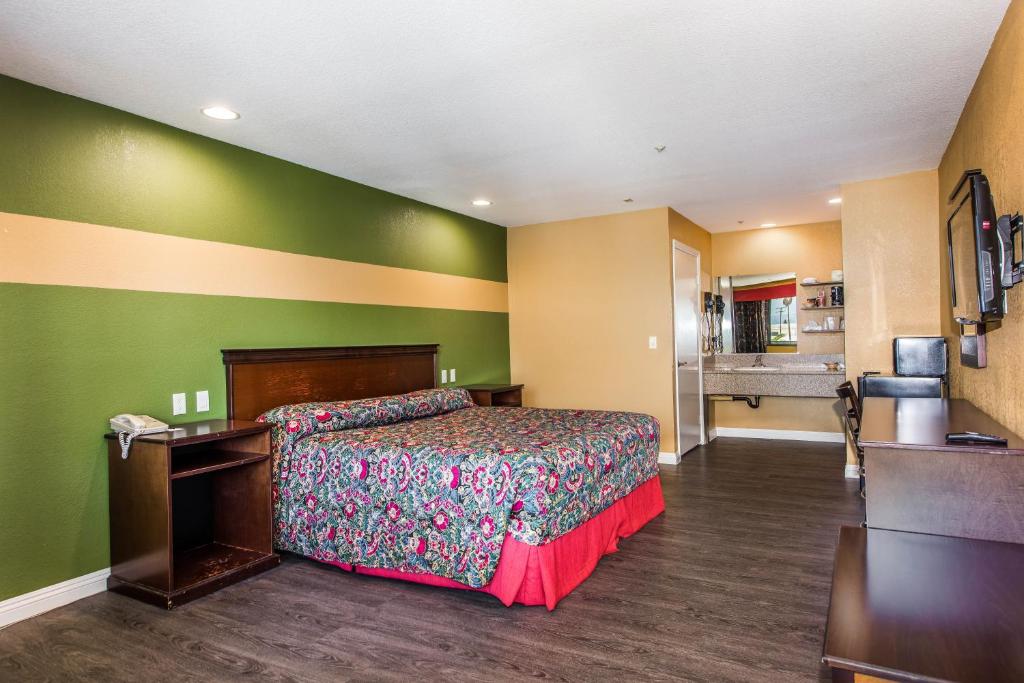 Budget Inn Anaheim / Santa Fe Springs - main image