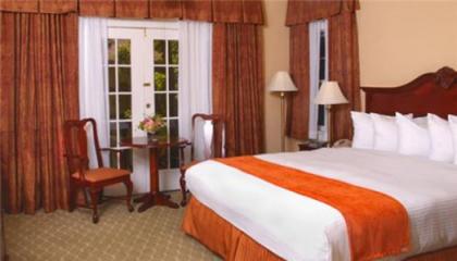 Historic Santa Maria Inn - image 11