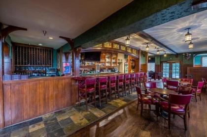 Historic Santa Maria Inn - image 5