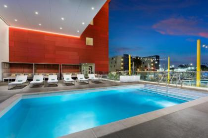 Courtyard by marriott Santa monica Santa monica California