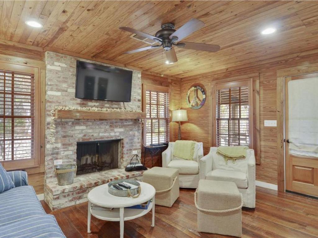 Papa's Hideaway - image 4