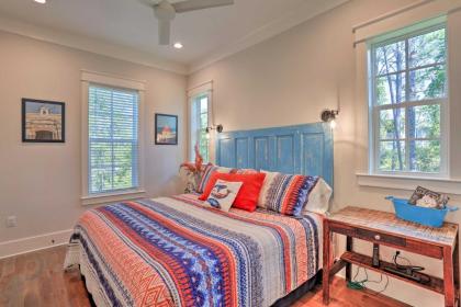 Large Modern Santa Rosa Home - Walk to Beach! - image 3