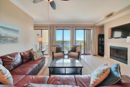 Sanctuary by the Sea Condos - image 10