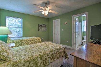 Family-Friendly Home with Pool Easy Walk to Beach! - image 11