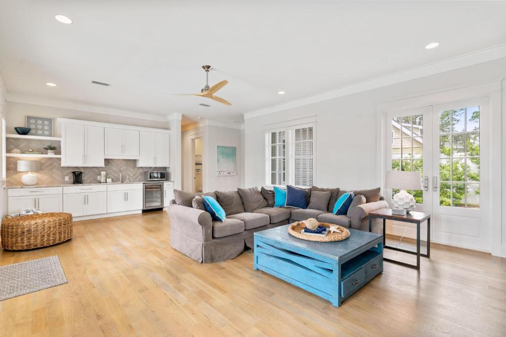 Tresca Pines Luxury Vacation Home - image 5