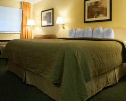 Travelodge by Wyndham Santa Rosa - image 14