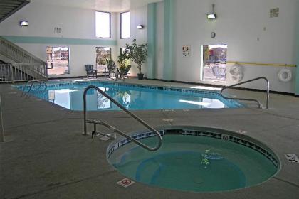 Travelodge by Wyndham Santa Rosa - image 3