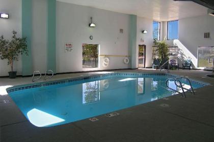 Travelodge by Wyndham Santa Rosa - image 5