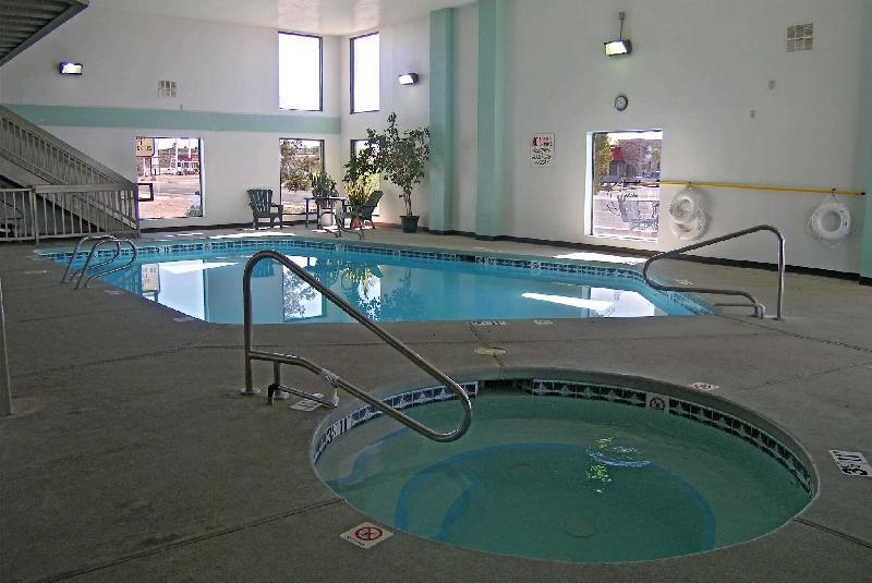 Travelodge by Wyndham Santa Rosa - image 6