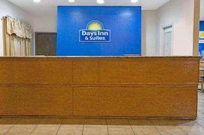 Days Inn & Suites by Wyndham Santa Rosa - image 3