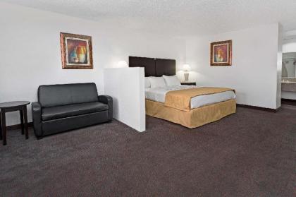 Days Inn & Suites by Wyndham Santa Rosa - image 5