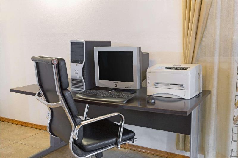 Days Inn & Suites by Wyndham Santa Rosa - image 7