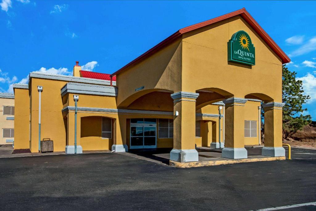 La Quinta by Wyndham Santa Rosa - main image
