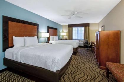 La Quinta by Wyndham Santa Rosa - image 12