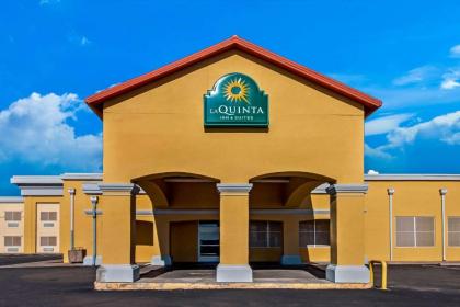 La Quinta by Wyndham Santa Rosa - image 2
