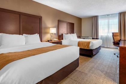 Comfort Inn City of Natural Lakes - image 9