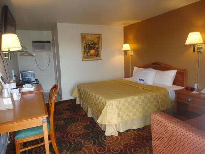 Americas Best Value Inn Santa Rosa - image 6