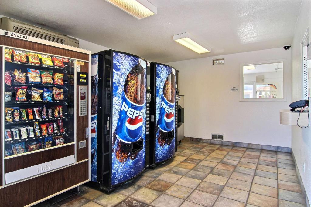 Motel 6-Santa Rosa NM - image 6