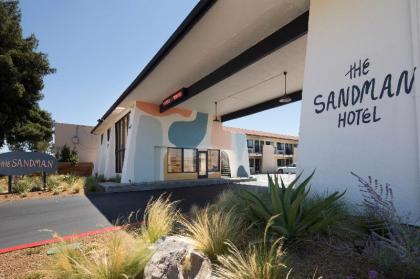 Sandman Hotel Santa Rosa