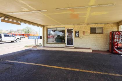 Route 66 Inn - image 3