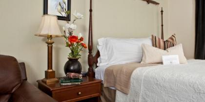 Gauthier's Saranac Lake Inn - image 10