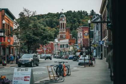 Saranac Waterfront Lodge - image 9