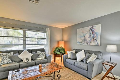 House 3 miles to Siesta Key - Walk to Gulf Gate! - image 4