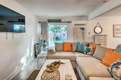 Pet-Friendly Beach Home with Patio 8mi to Shore