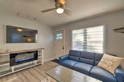 Contemporary Cottage with Sunroom and Fire Pit! - image 2