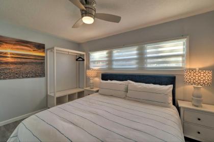 Contemporary Cottage with Sunroom and Fire Pit! - image 8