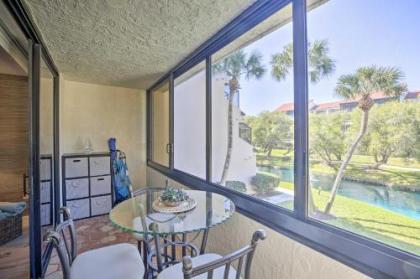Sunny Siesta Key Condo with Beach Access and Pool