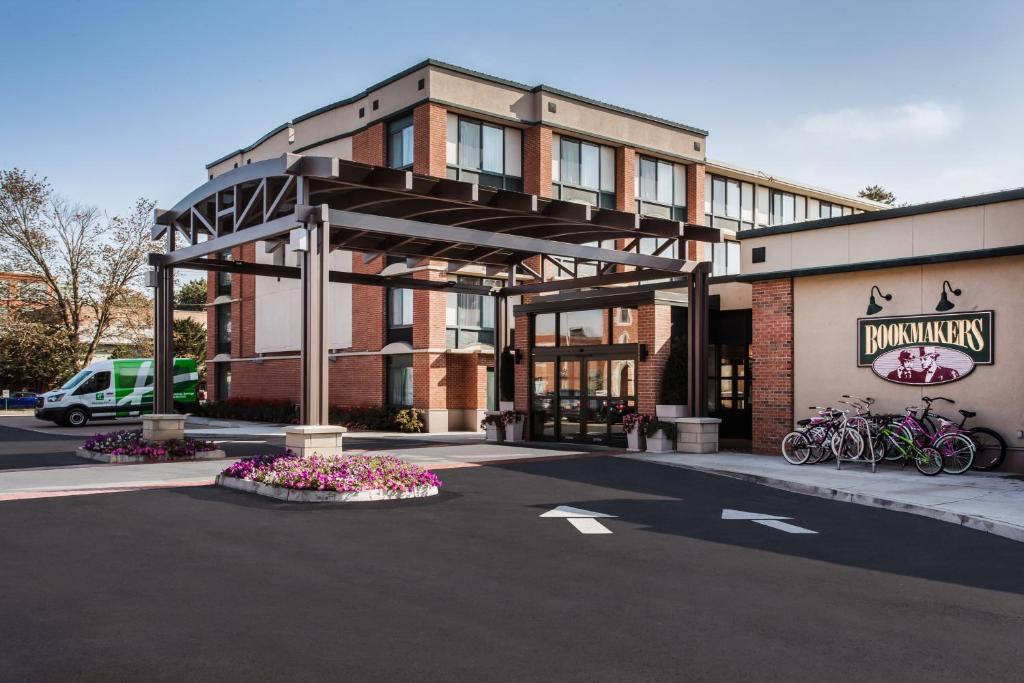 Holiday Inn Saratoga Springs an IHG Hotel - main image