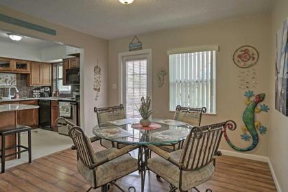 Satellite Beach Sunshine House - 5 Min to Cocoa! - image 13