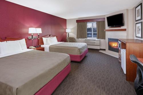 AmericInn by Wyndham Douglas/Saugatuck - image 2