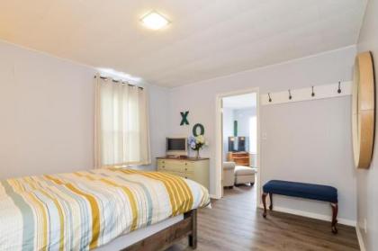 Sunshine Inn - image 4