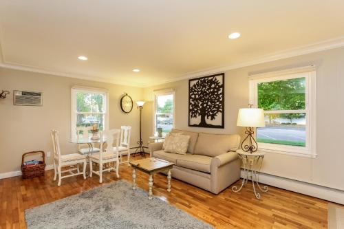 Water Street Retreat - main image