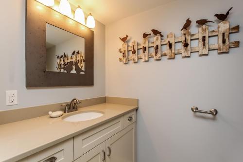 Water Street Retreat - image 5