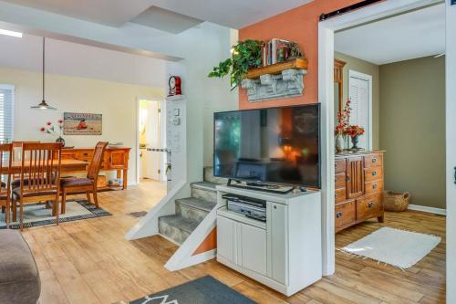 Cozy Hideaway - image 3