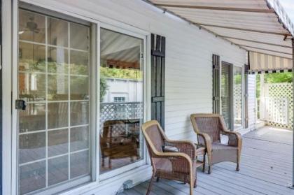 Cozy Hideaway - image 4