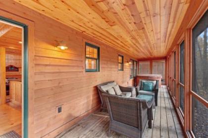 Kingfisher Cove Cabin 28 - image 3
