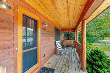 Kingfisher Cove Cabin 16