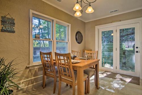 Pet-Friendly Cottage Less Than 1 Mile From Oval Beach! - image 3