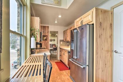 Historic and Updated Apt Less Than 4 Mi to Oval Beach! - image 3