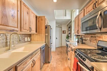 Historic and Updated Apt Less Than 4 Mi to Oval Beach! - image 4