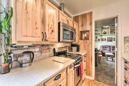 Historic and Updated Apt Less Than 4 Mi to Oval Beach! - image 7