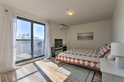 Downtown Saugatuck Condo Near Oval Beach! - image 14
