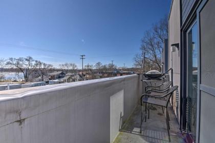 Downtown Saugatuck Condo Near Oval Beach! - image 15